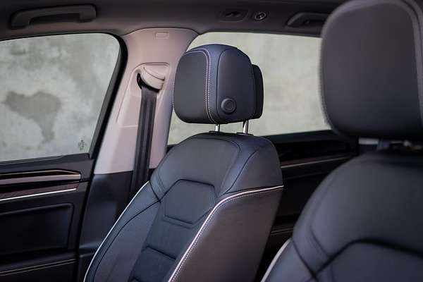 2024 Volkswagen Touareg 210TDI Elegance RC
