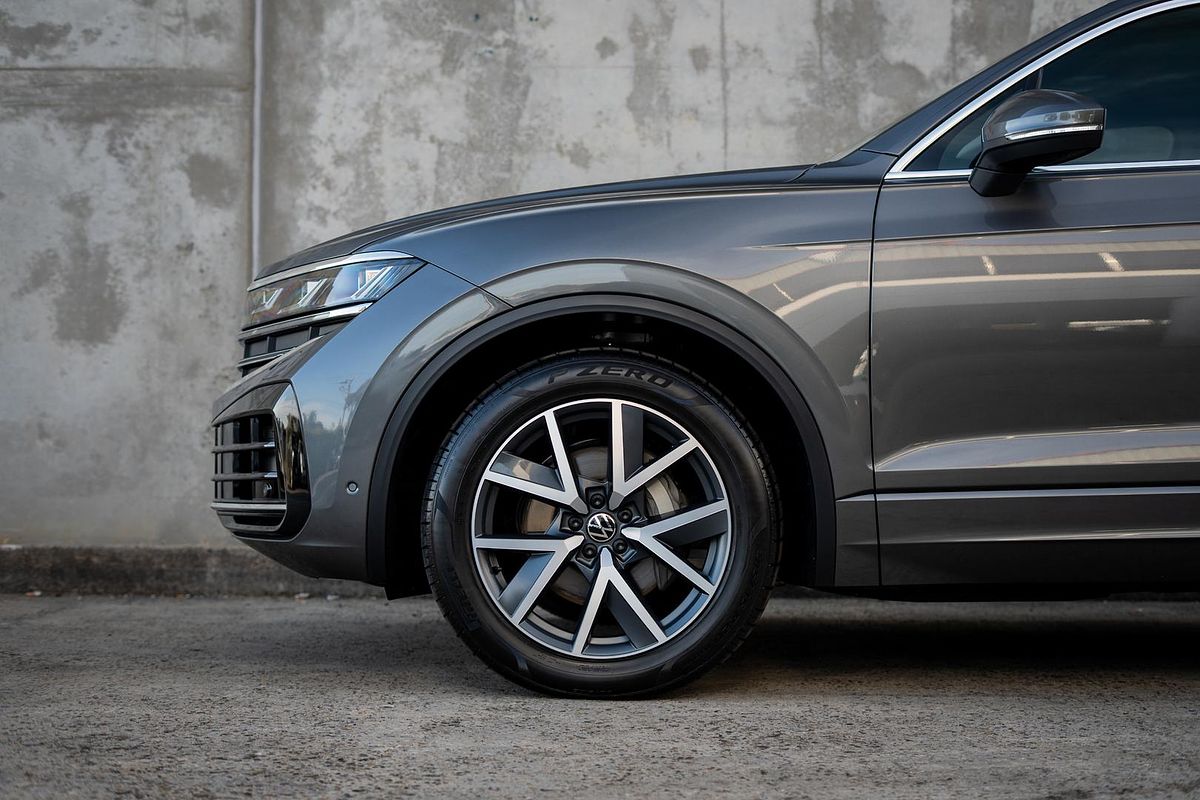 2024 Volkswagen Touareg 210TDI Elegance RC