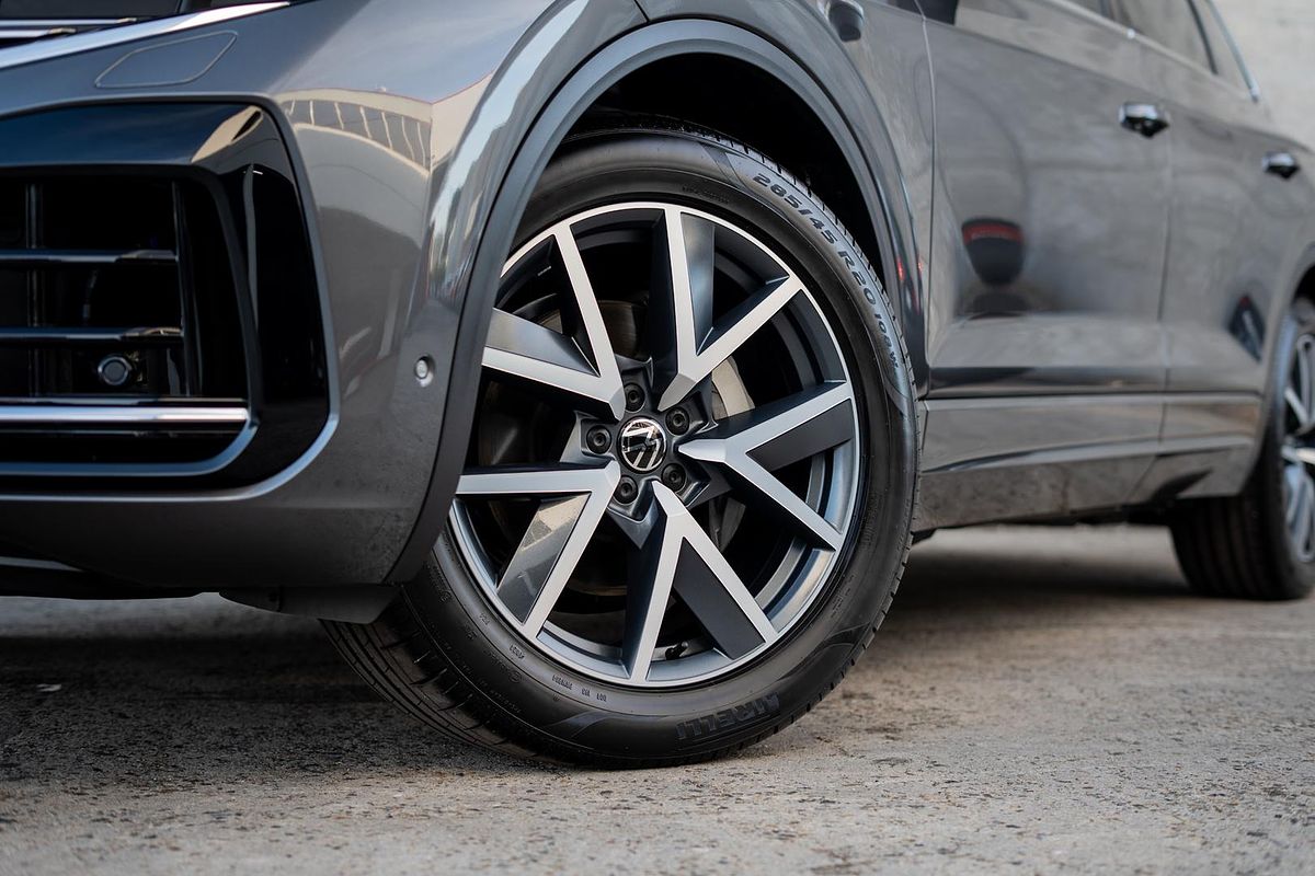 2024 Volkswagen Touareg 210TDI Elegance RC