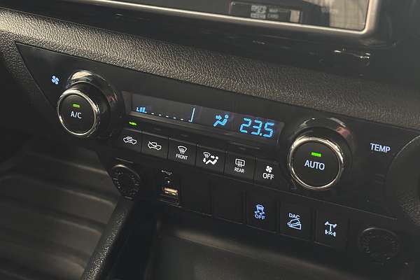 2017 Toyota Hilux SR5 GUN126R 4X4