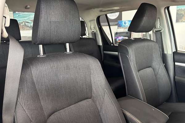 2017 Toyota Hilux SR5 GUN126R 4X4