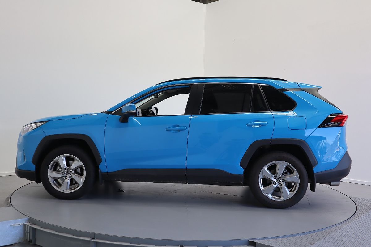 2020 Toyota RAV4 GXL MXAA52R