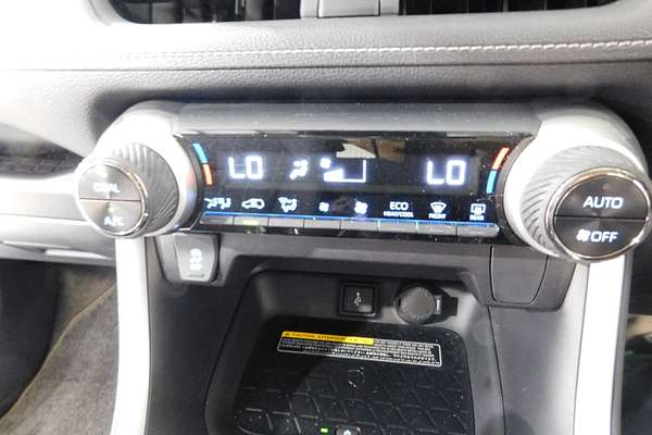 2020 Toyota RAV4 GXL MXAA52R