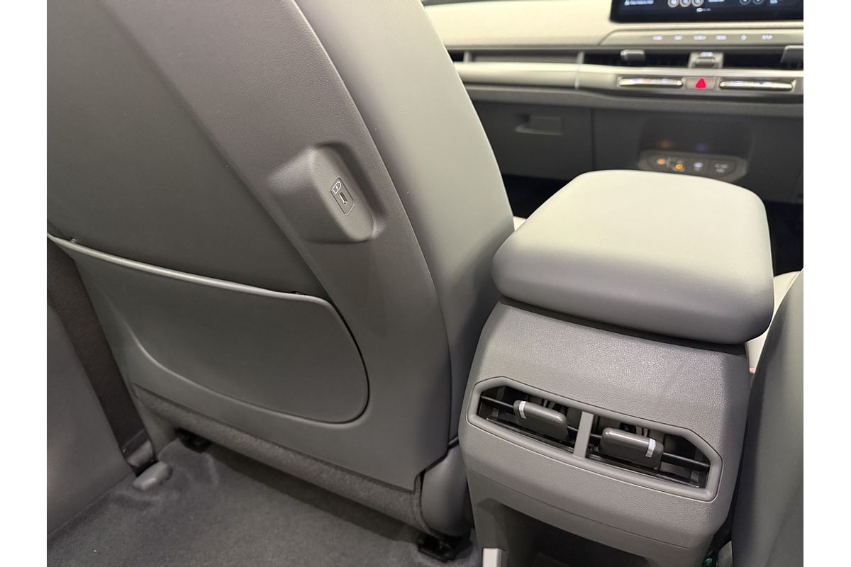 MY25 Kia SV EV3 EARTH FWD LR SUBTLE GREY INT