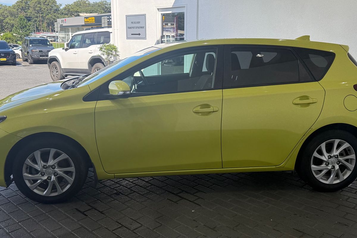 2016 Toyota Corolla Ascent Sport ZRE182R