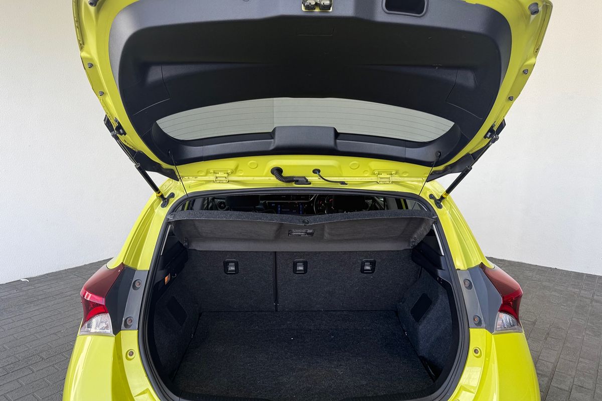 2016 Toyota Corolla Ascent Sport ZRE182R
