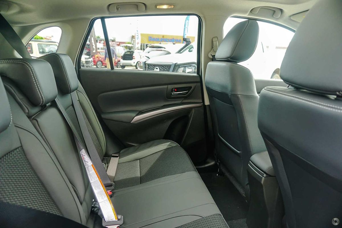 2023 Suzuki S-Cross ALLGRIP Prestige JYB