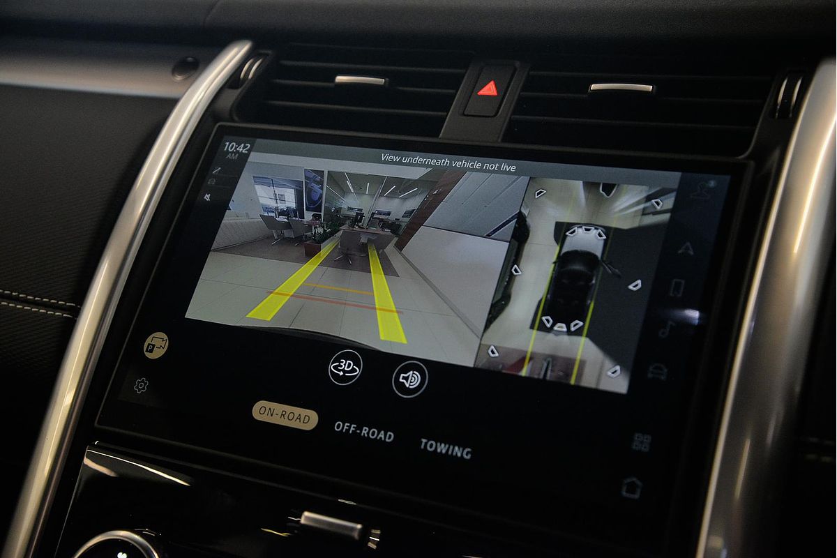 2024 Land Rover Discovery P360 Dynamic HSE Series 5