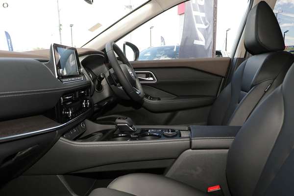 2024 Nissan X-TRAIL ST-L T33