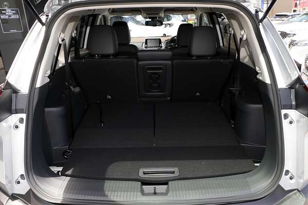 2024 Nissan X-TRAIL ST-L T33