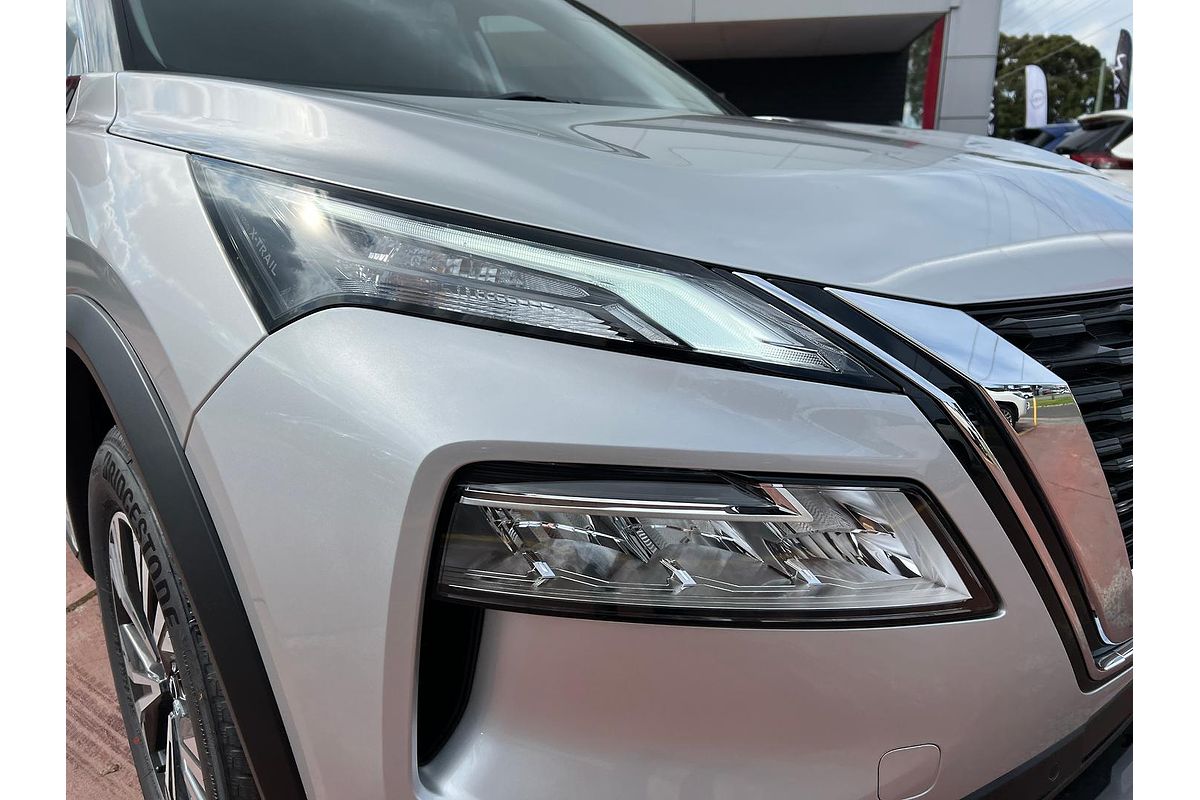 2024 Nissan X-TRAIL ST-L T33