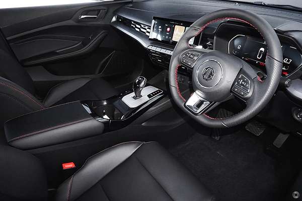 2024 MG MG5 Essence 2WD