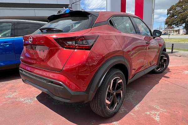2024 Nissan JUKE ST+ F16