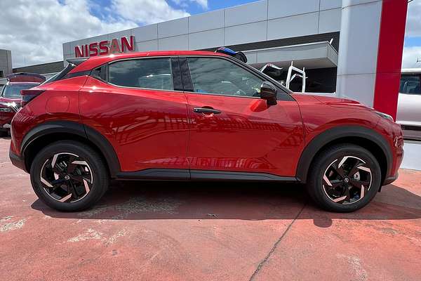 2024 Nissan JUKE ST+ F16