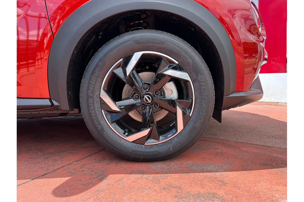 2024 Nissan JUKE ST+ F16