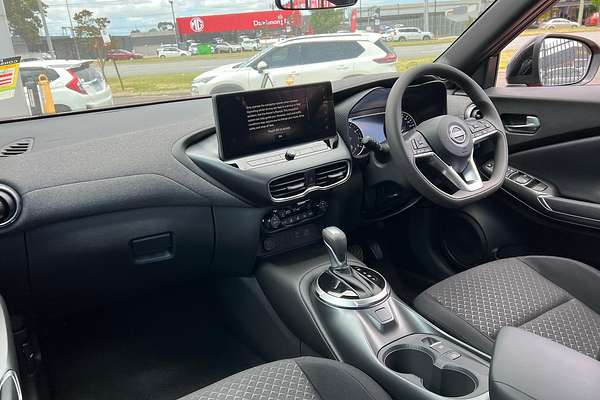2024 Nissan JUKE ST+ F16