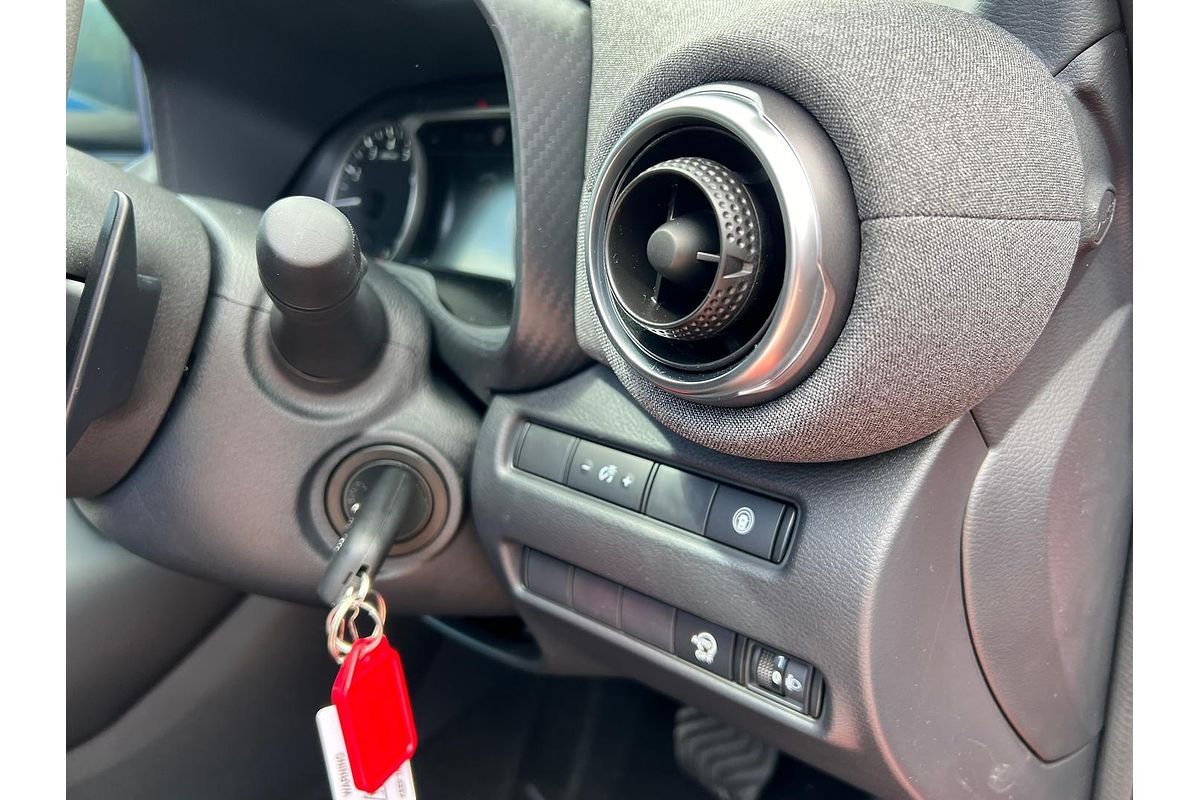 2024 Nissan JUKE ST+ F16