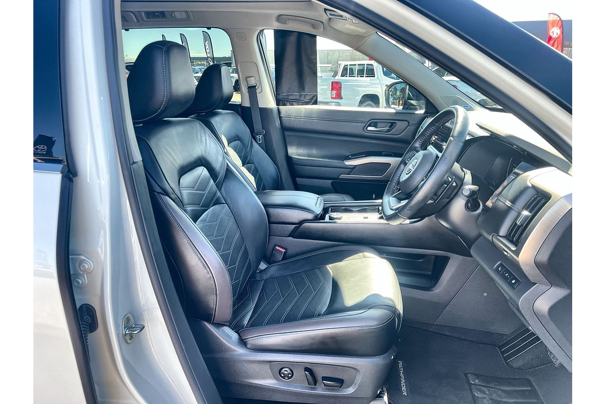 2022 Nissan Pathfinder Ti-L R53