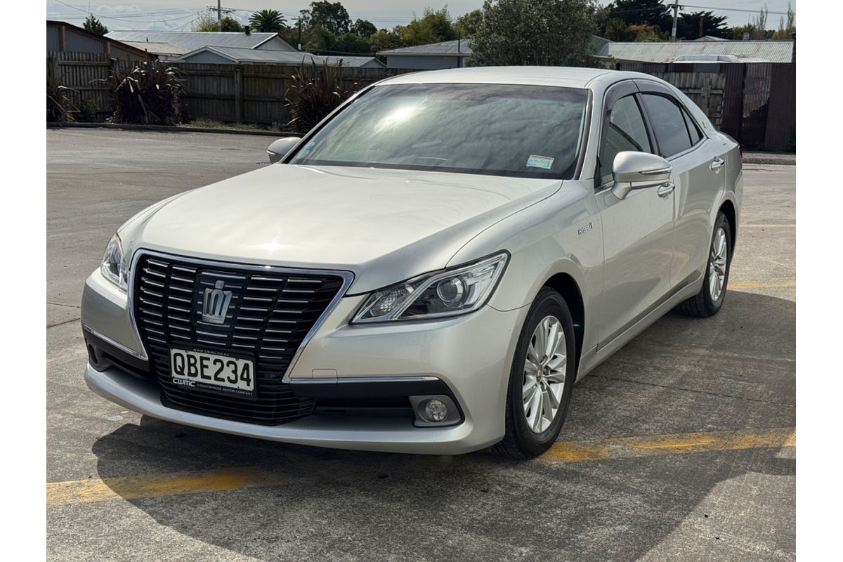 2013 Toyota CROWN HYBRID