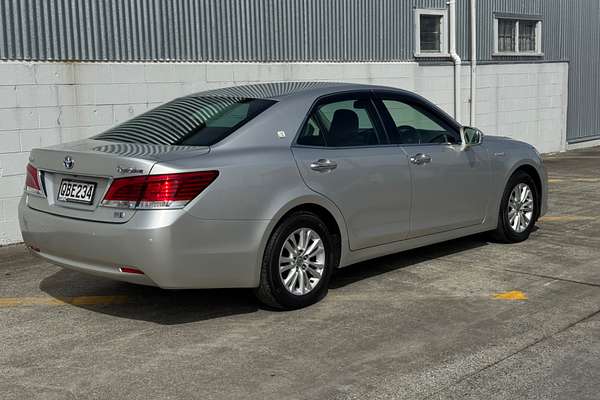 2013 Toyota CROWN HYBRID