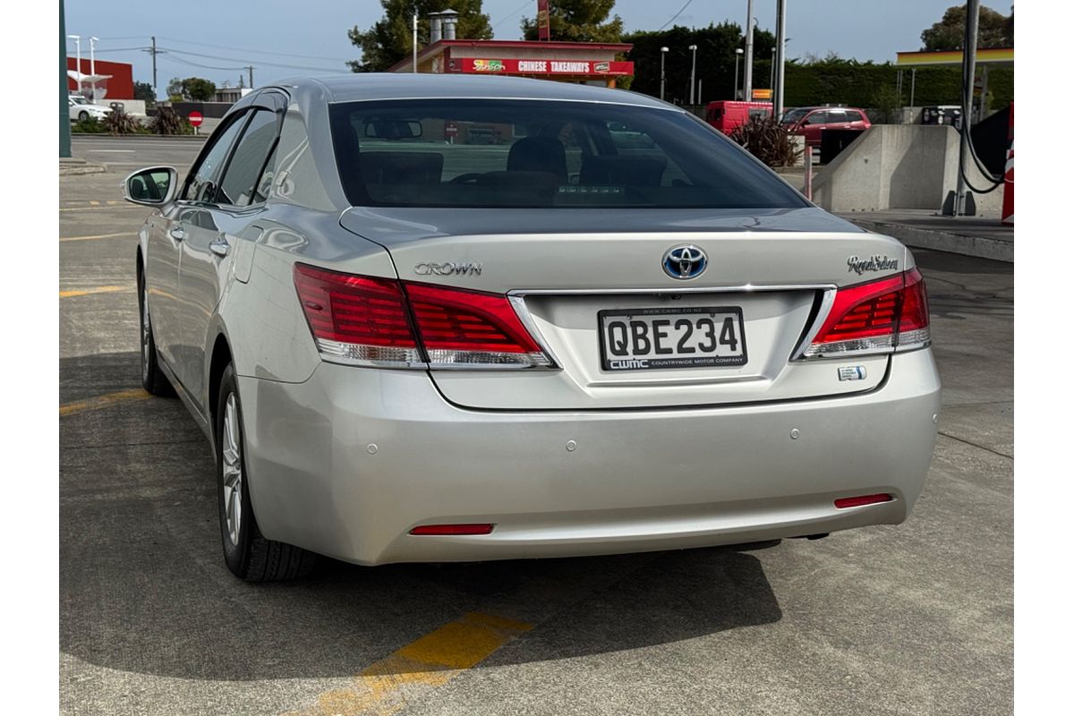 2013 Toyota CROWN HYBRID
