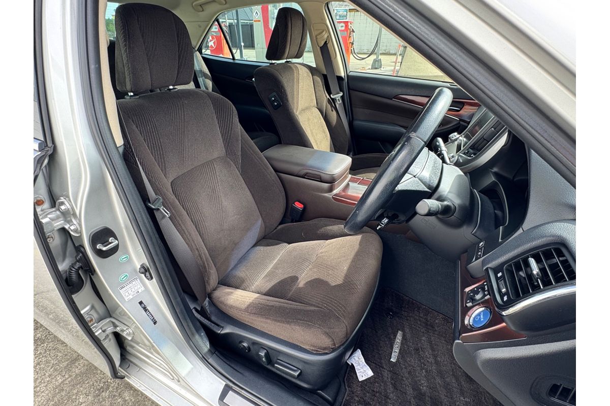2013 Toyota CROWN HYBRID