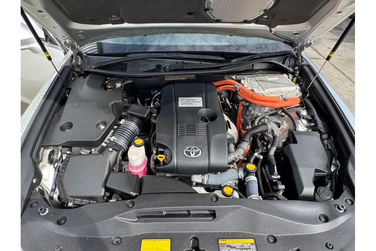 2013 Toyota CROWN HYBRID