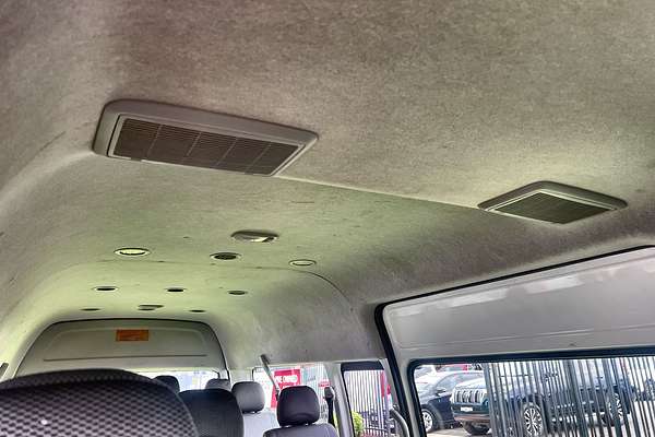 2017 Toyota Hiace KDH221R