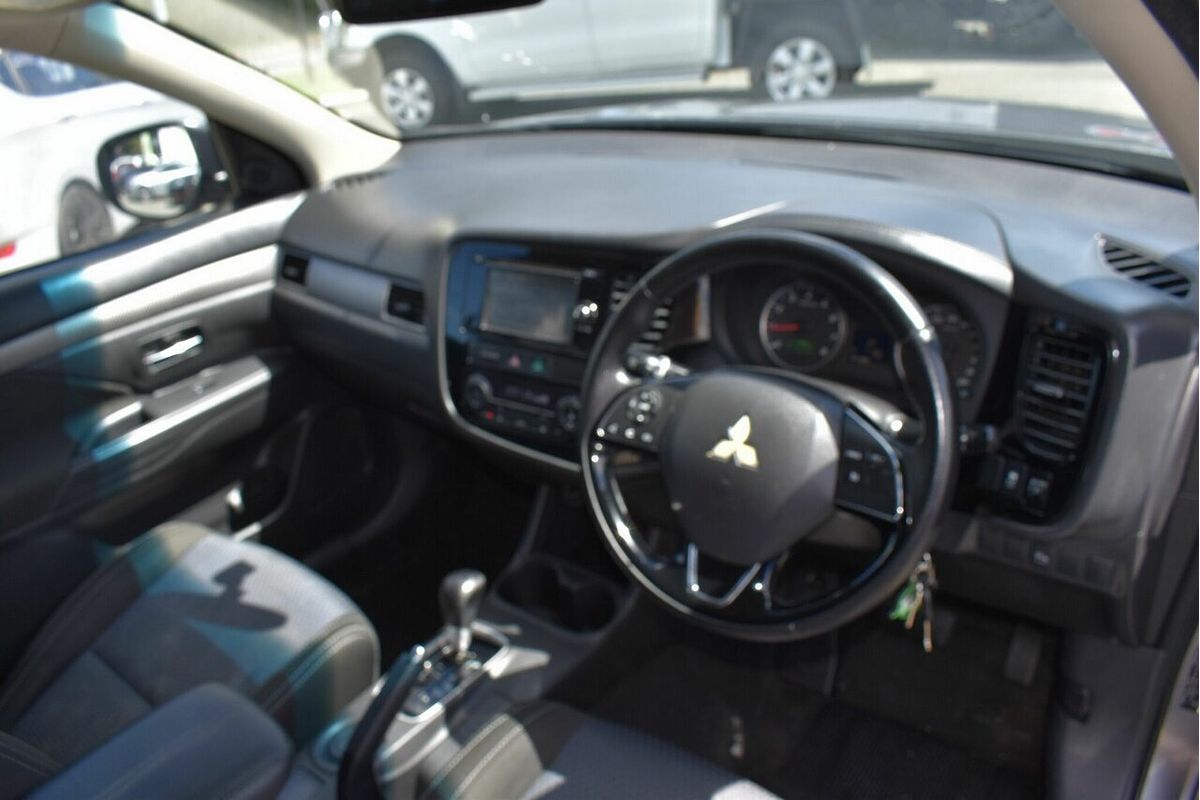 2016 Mitsubishi Outlander LS ZK