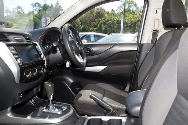 2021 Nissan Navara SL D23 Rear Wheel Drive