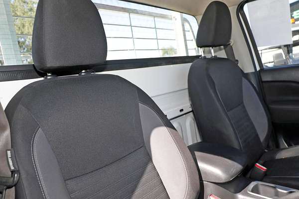 2021 Nissan Navara SL D23 Rear Wheel Drive