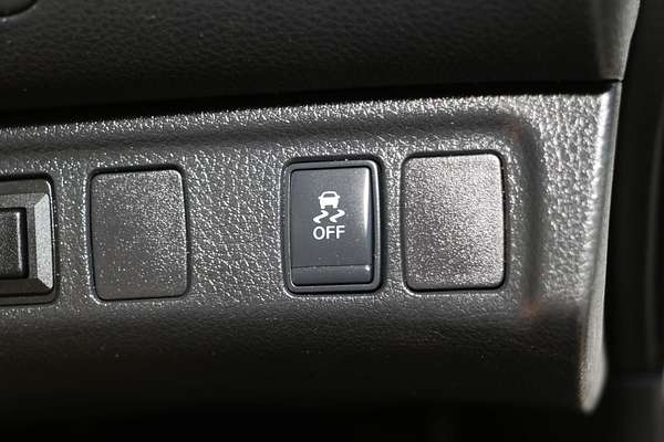 2021 Nissan Navara SL D23 Rear Wheel Drive