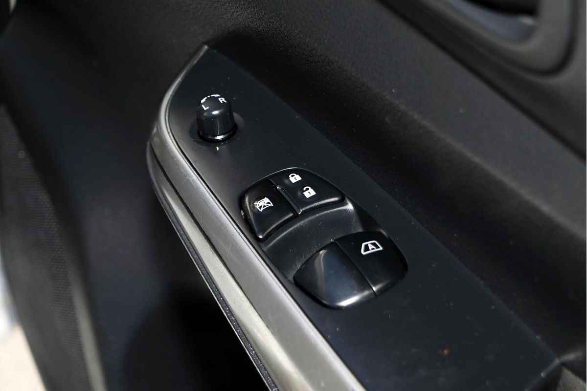 2021 Nissan Navara SL D23 Rear Wheel Drive