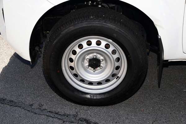 2021 Nissan Navara SL D23 Rear Wheel Drive