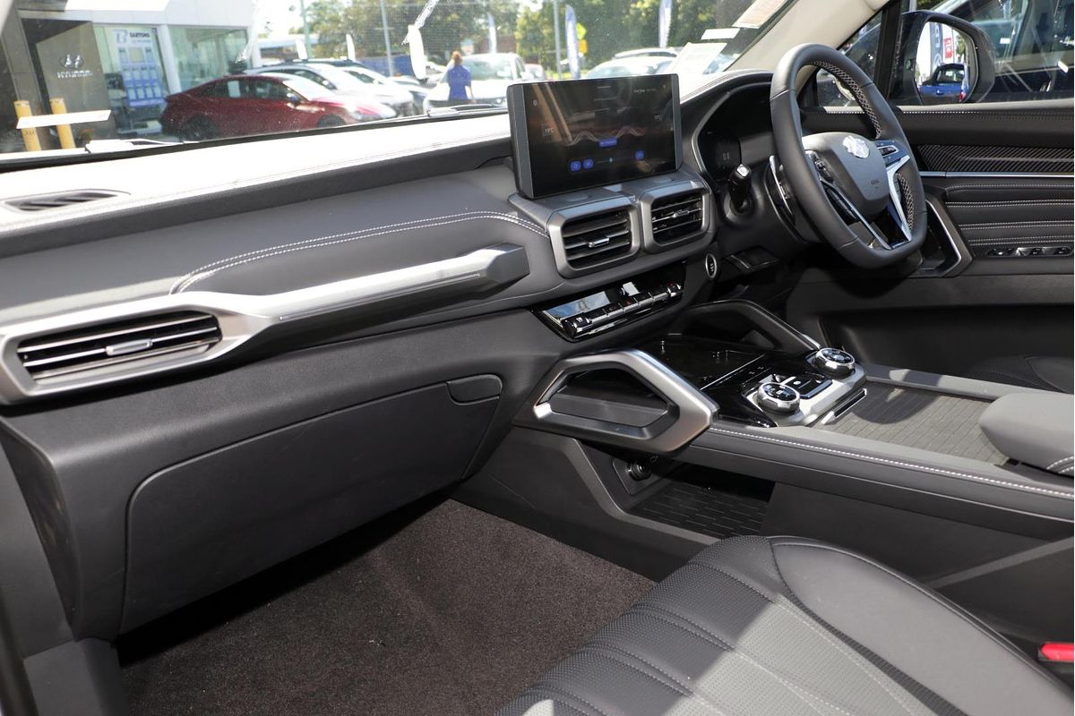 2025 LDV D90 Executive SV9A