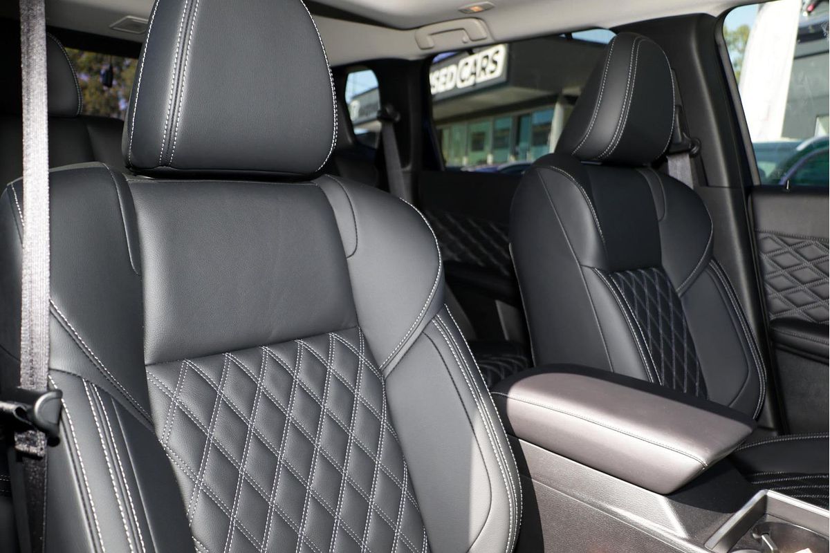 2024 Mitsubishi Outlander PHEV Exceed ZM