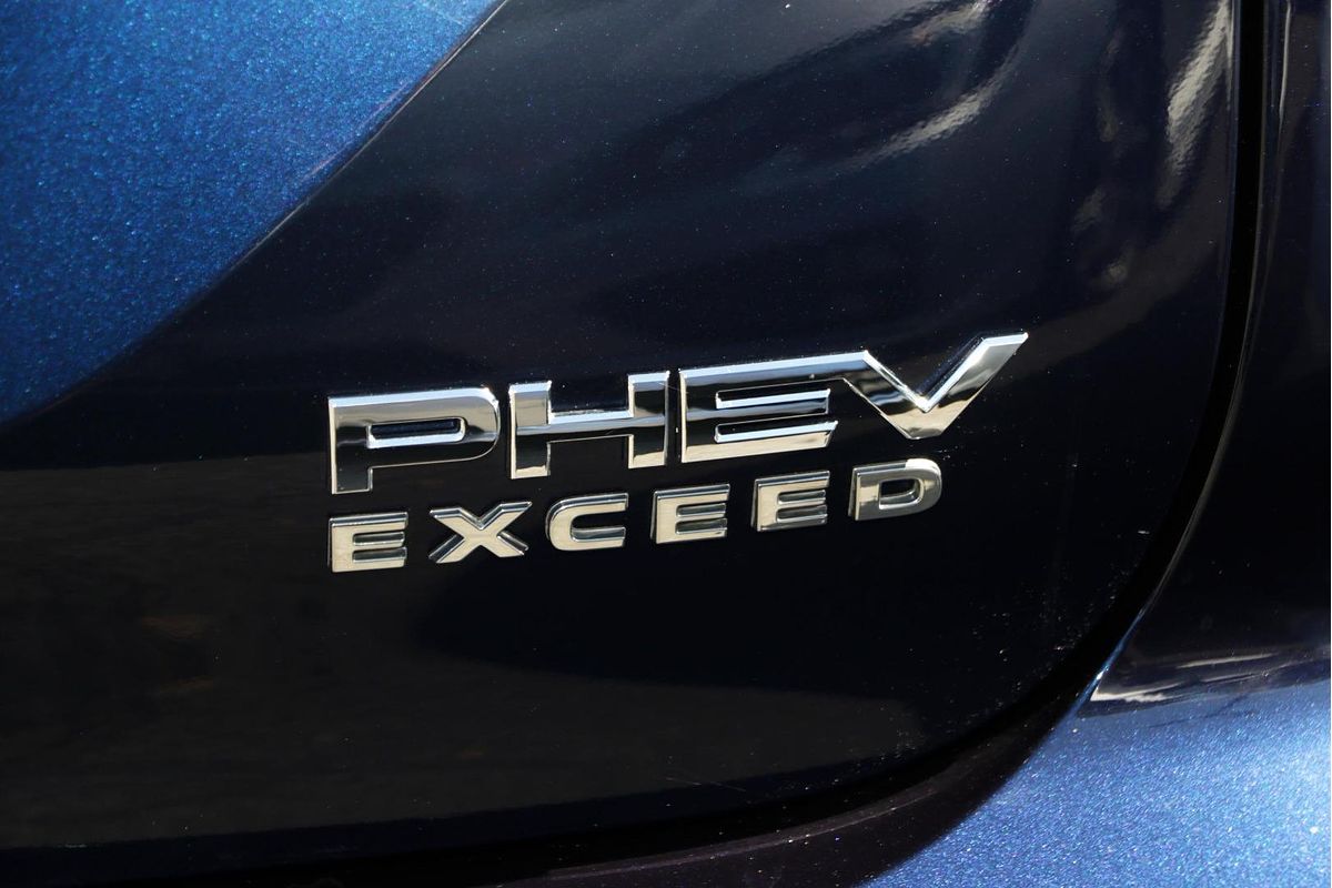 2024 Mitsubishi Outlander PHEV Exceed ZM