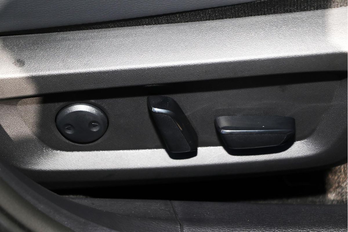 2024 Mitsubishi Outlander PHEV Exceed ZM