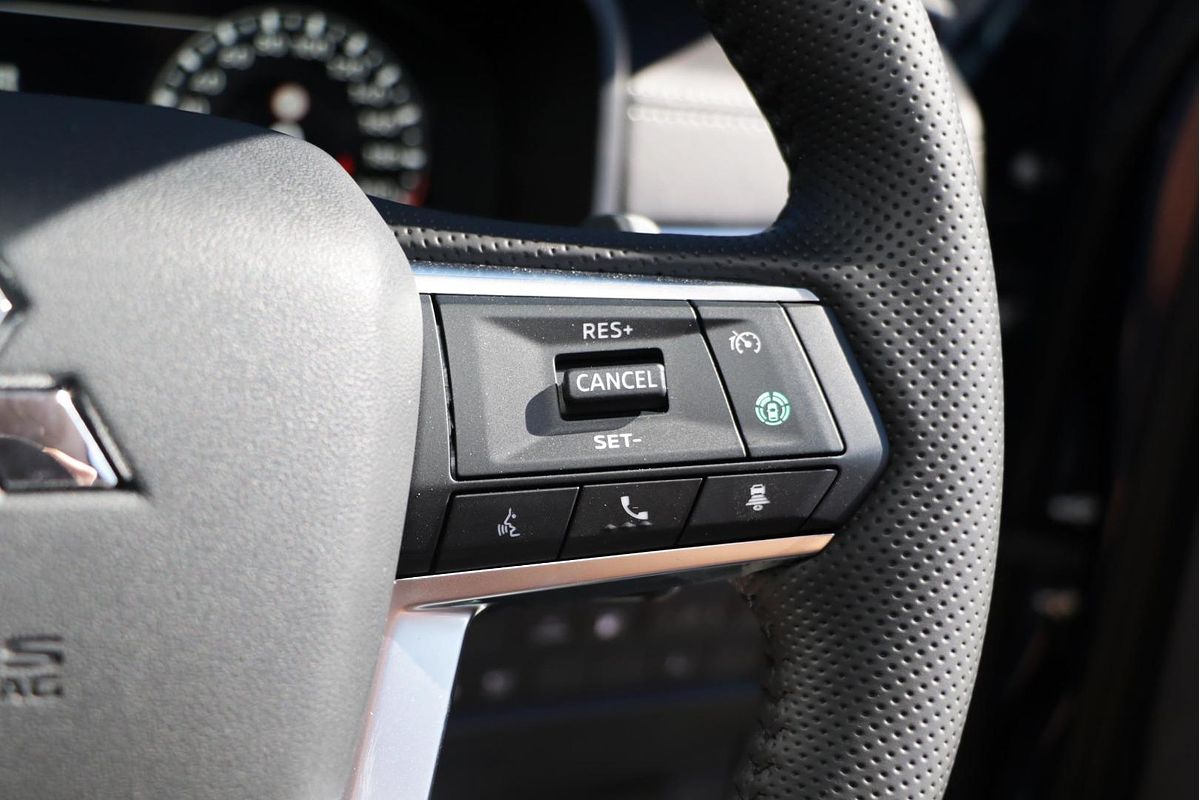 2024 Mitsubishi Outlander PHEV Exceed ZM