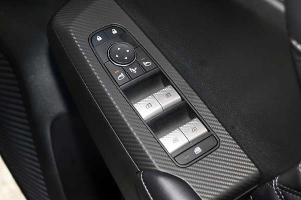 2024 Mitsubishi Outlander PHEV Exceed ZM