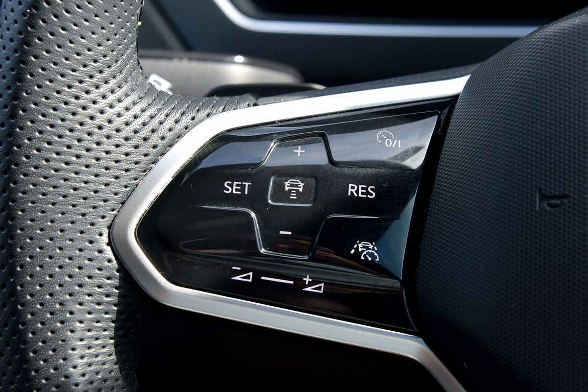 2021 Volkswagen Tiguan 162TSI R-Line 5N
