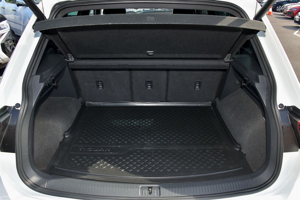 2021 Volkswagen Tiguan 162TSI R-Line 5N