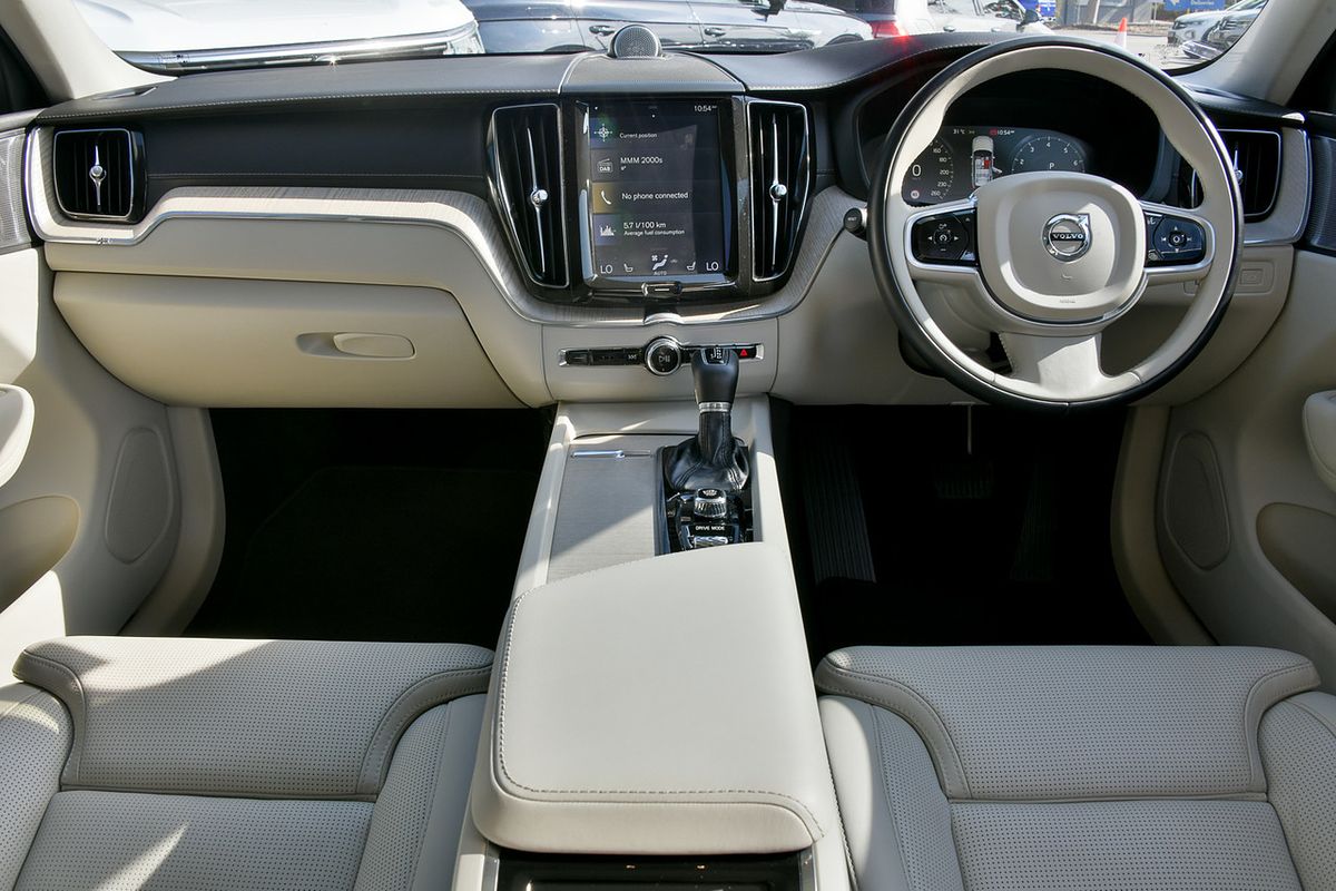 2018 Volvo XC60 T5 Inscription