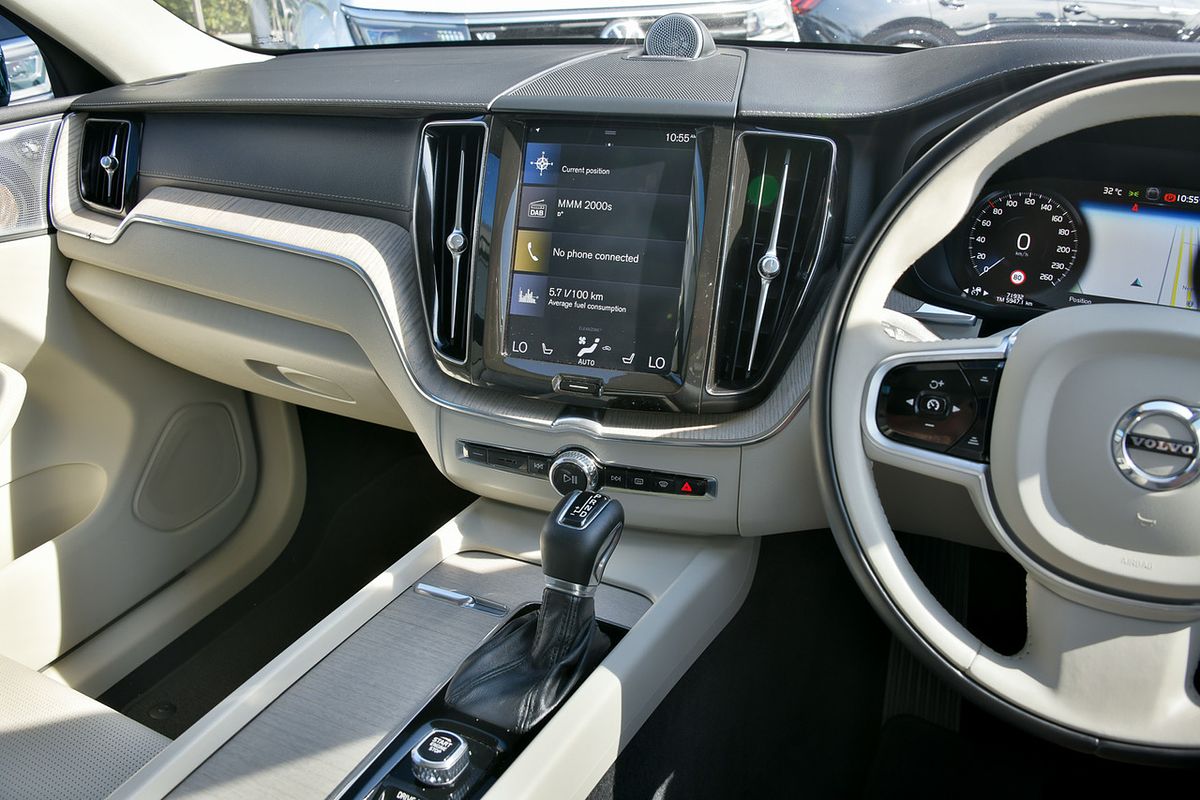 2018 Volvo XC60 T5 Inscription