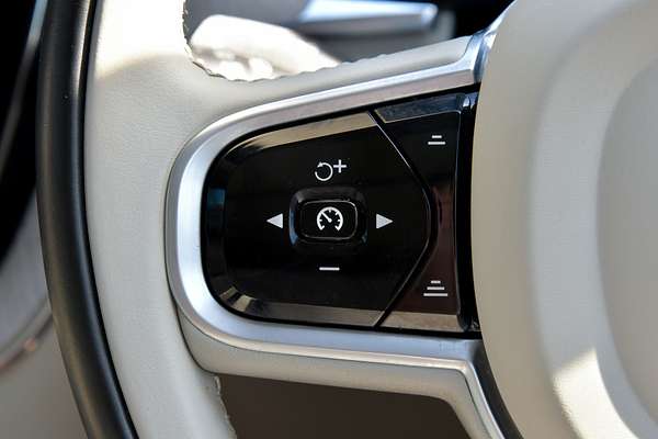 2018 Volvo XC60 T5 Inscription