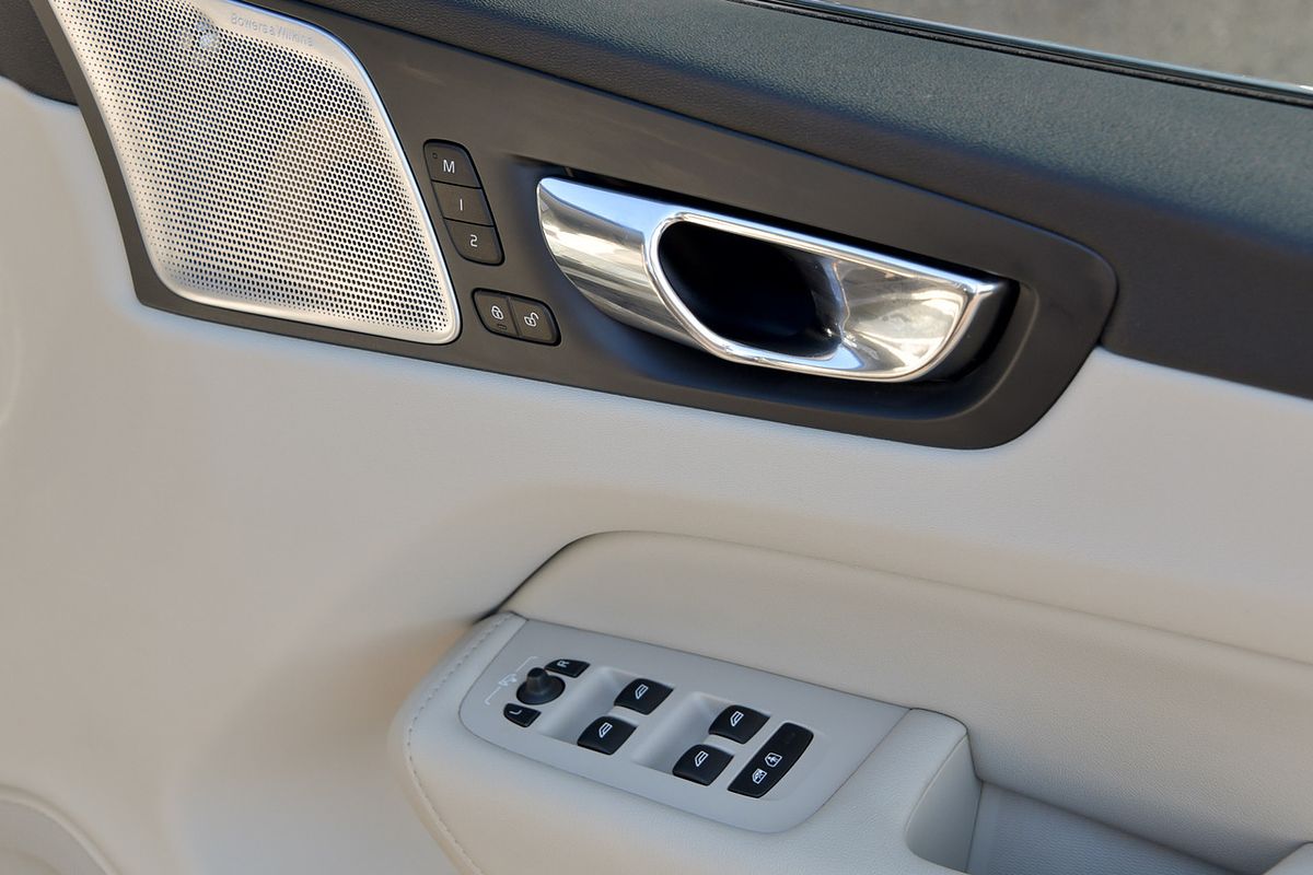 2018 Volvo XC60 T5 Inscription