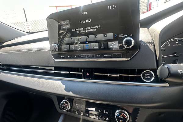 2022 Mitsubishi Outlander ES ZM
