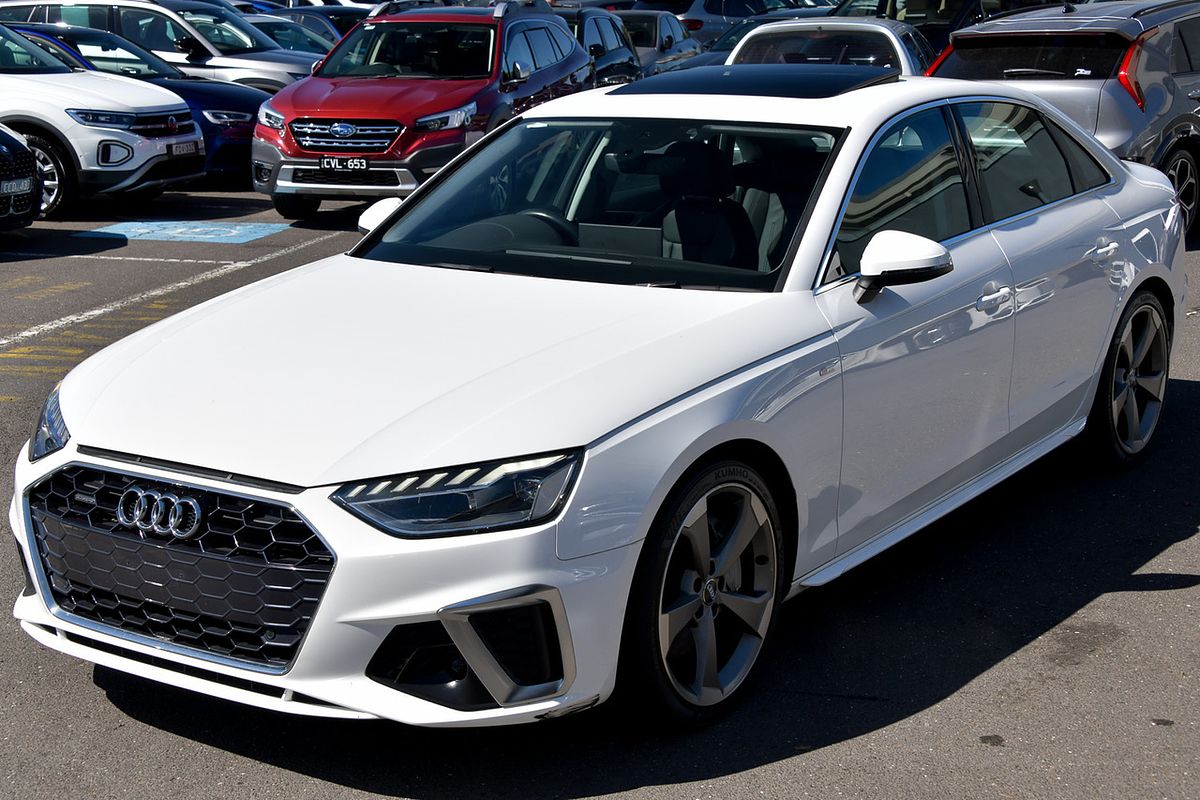 2020 Audi A4 45 TFSI S line B9