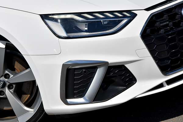 2020 Audi A4 45 TFSI S line B9