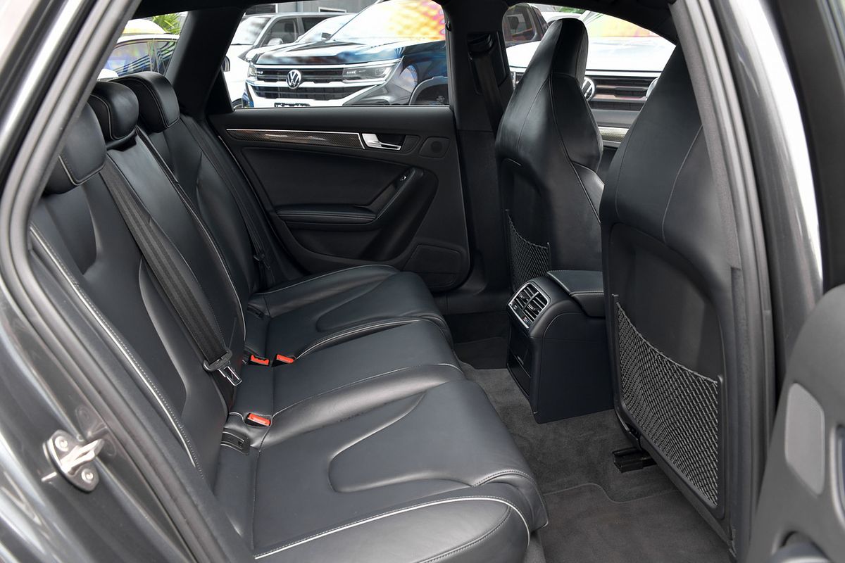 2015 Audi RS4 B8